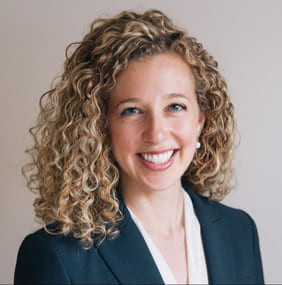 Danielle Gilbert Headshot